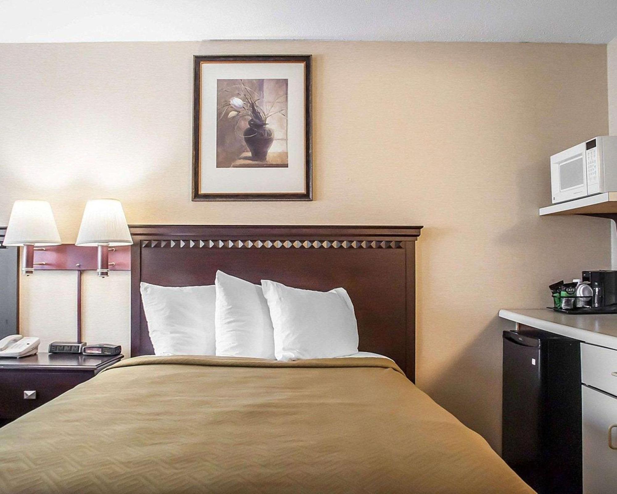 Econo Lodge Elmira-Corning Fisherville Kültér fotó