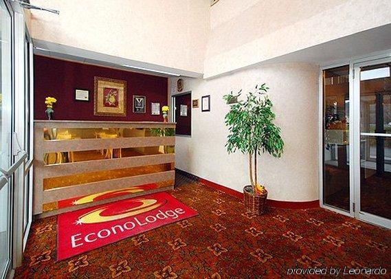 Econo Lodge Elmira-Corning Fisherville Beltér fotó