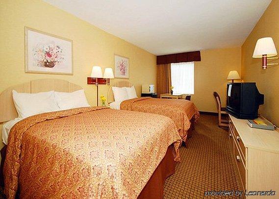 Econo Lodge Elmira-Corning Fisherville Szoba fotó