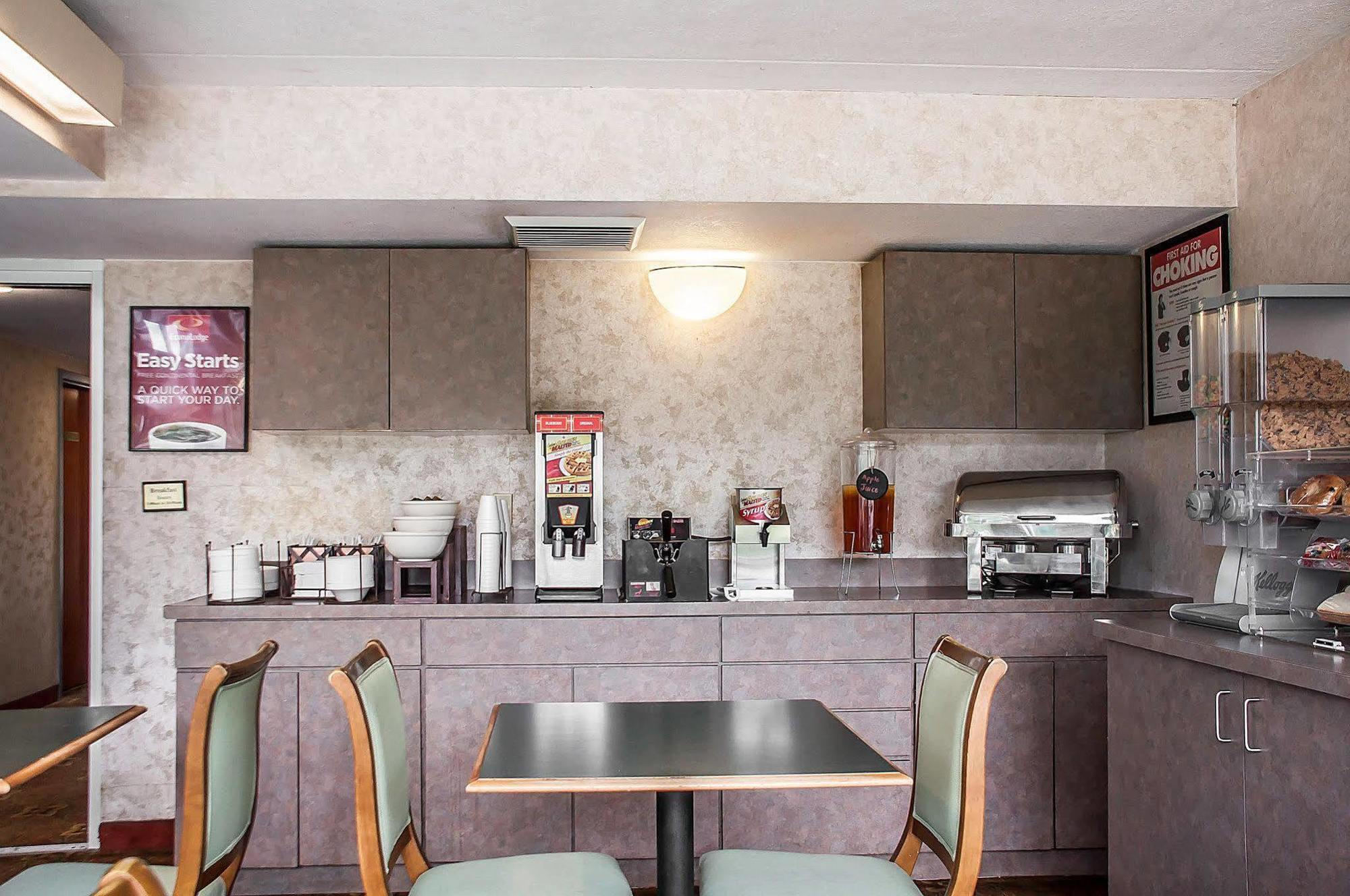 Econo Lodge Elmira-Corning Fisherville Kültér fotó